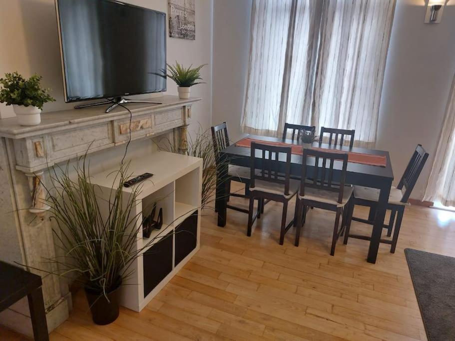 Charming 1-Bedroom Apartment Брюссель Экстерьер фото